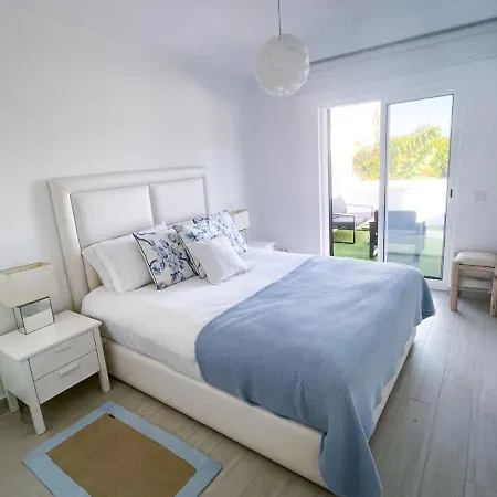 Beautiful Set In The Heart Of Quinta - Newly Refurbished *