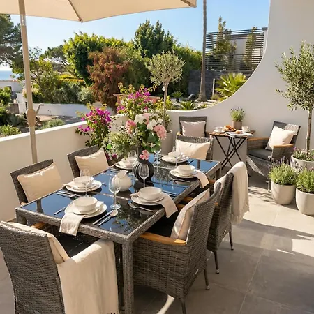 Beautiful Set In The Heart Of Quinta - Newly Refurbished Apartment *